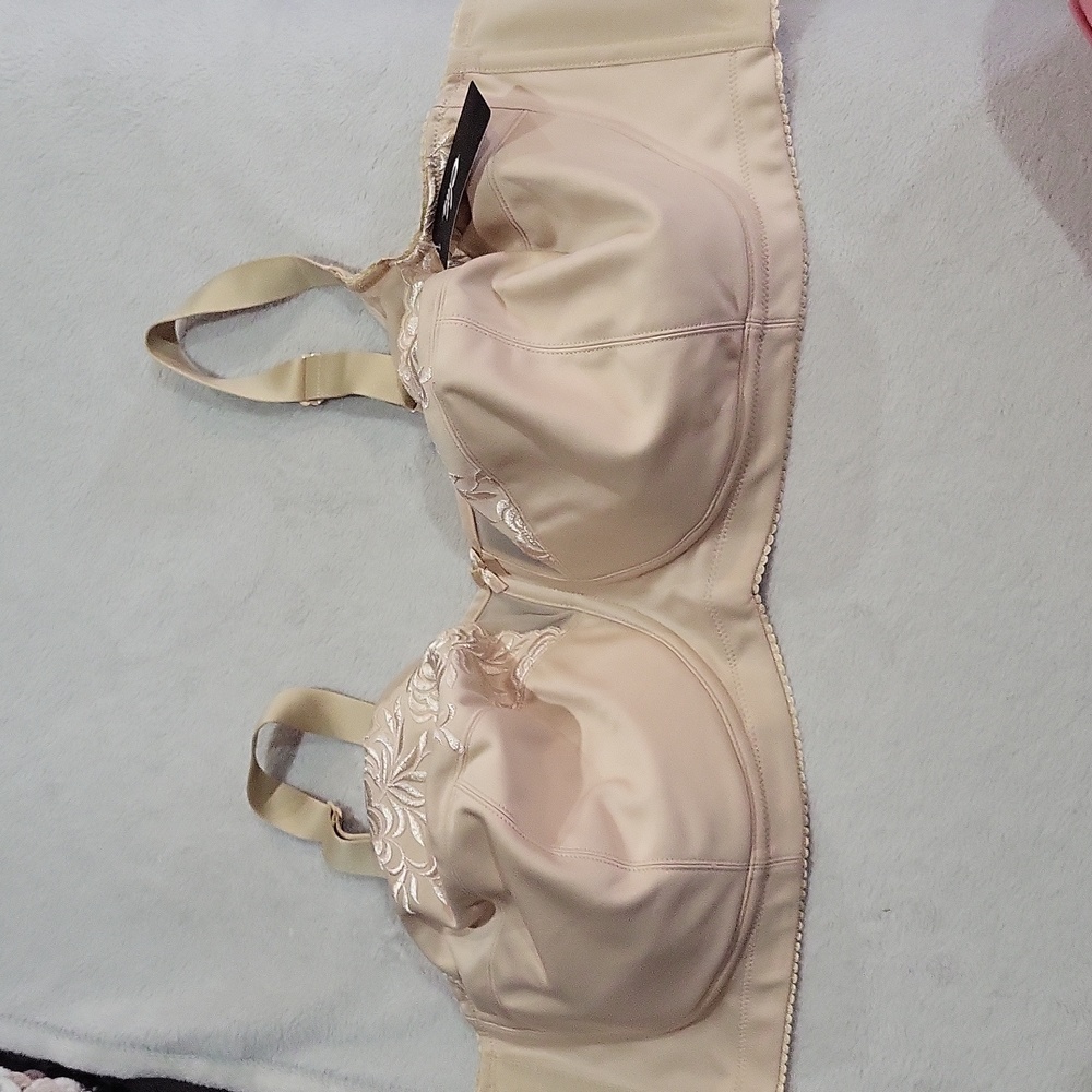 Elila Bra